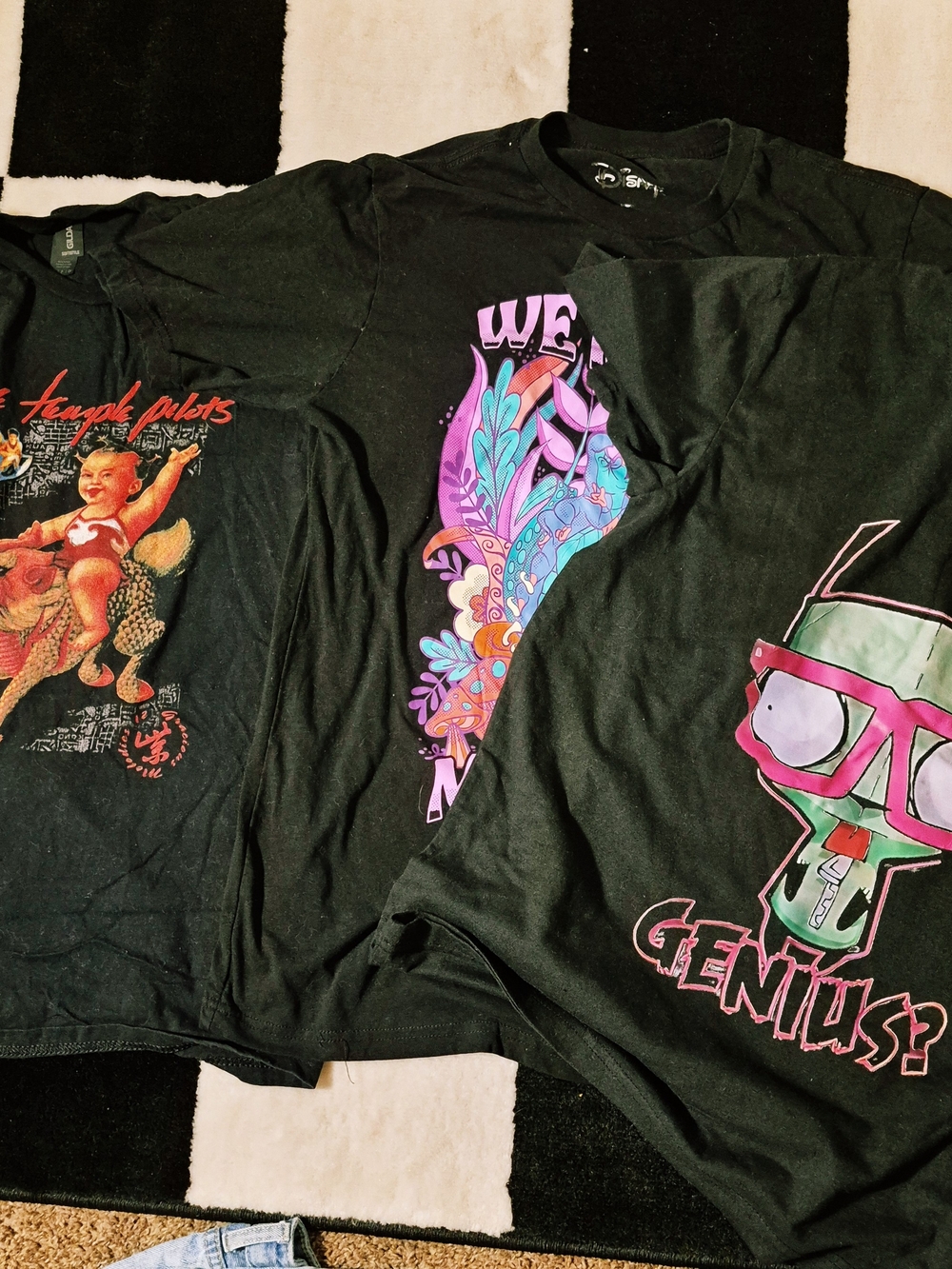 Graphic Tee Bundle - Picture 2 of 7